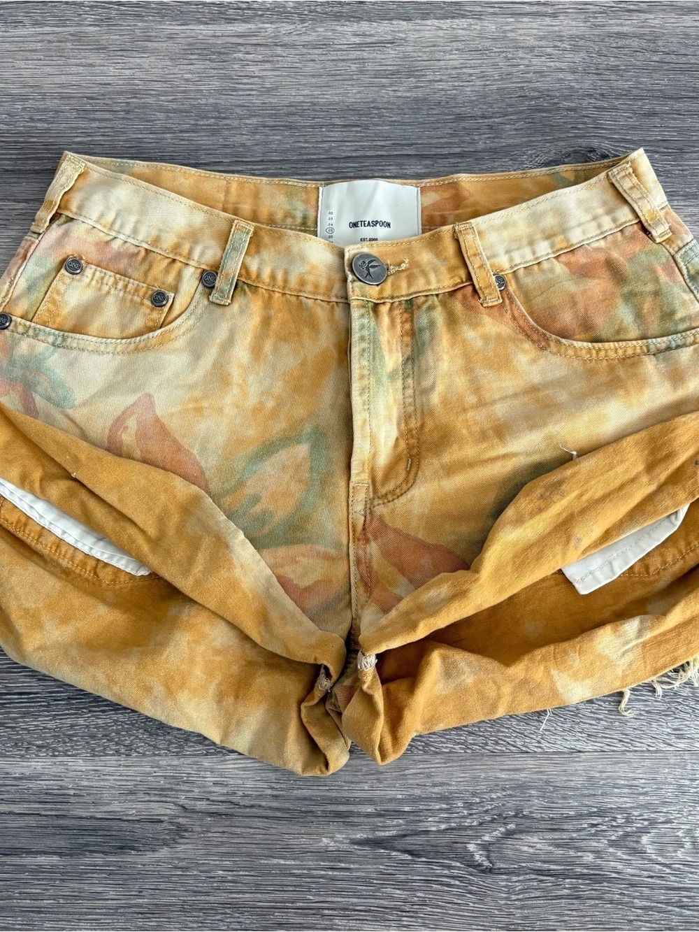One Teaspoon Yellow-Mustard Tie-Dye Floral Denim Shorts Size 25